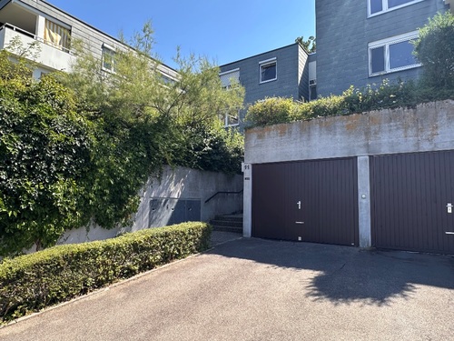 Einzelgarage mit Stellplatz - 