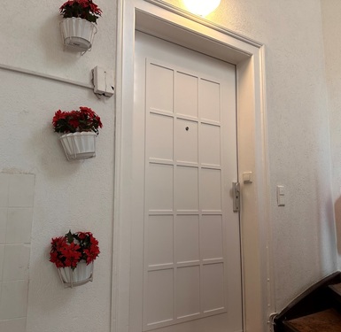 Eingangstür Wohnung - 