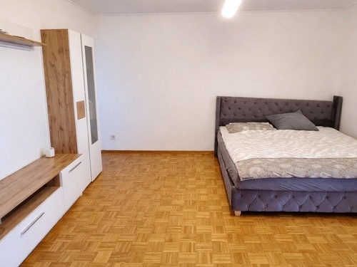 Wohnen-Schlafen I - 1 Zimmer Dachgeschoßwohnung zum Kaufen in Tamm
