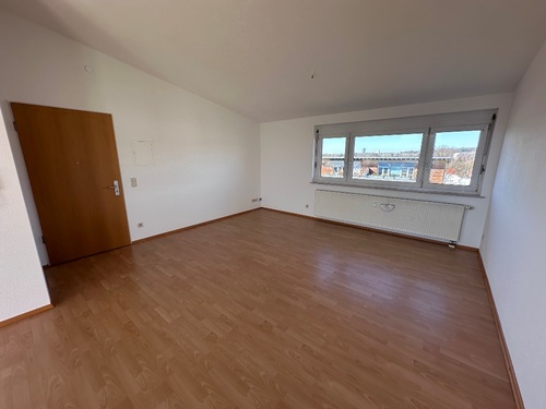 Wohnen - Dachgeschoßwohnung mit 92,00 m&sup2; in Kornwestheim zum Kaufen