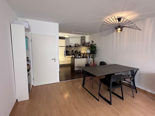 Essbereich mit Küche - 2.5 Zimmer 2.5 Zimmerwohnung zum Kaufen in Stuttgart