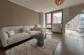 Studio mit Blick zum Balkon - 