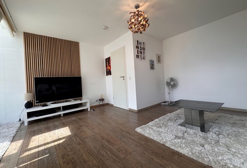 Studio mit Blick zur Treppentür - 3 Zimmer Maisonettenwohnung zum Kaufen in Kornwestheim