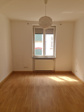 1. OG links Esszimmer - 18 Zimmer Mehrfamilienhaus, Wohnhaus in Stuttgart / Bad Cannstatt