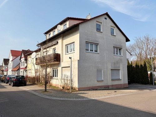 Haus - Vielseitiges 3-Familienhaus in Uhingen mit Entwicklungspotenzial