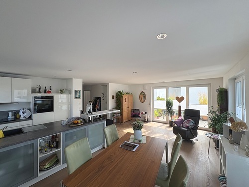 Wohnen-Essen-Küche (Ansicht 2) - 4.5 Zimmer 4.5 Zimmerwohnung zum Kaufen in Esslingen am Neckar / Mettingen