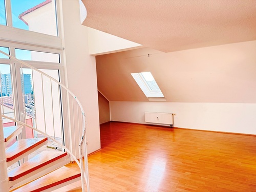 Wohnen Teilansicht - 4 Zimmer Maisonettenwohnung zum Kaufen in Stuttgart / Möhringen