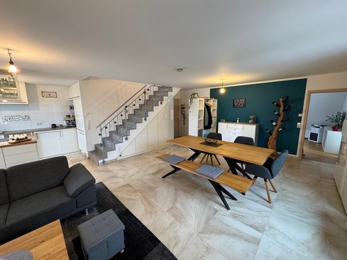 Essen II - 'Stil trifft auf Komfort - Neuwertige 4,5-Zi.-DG-Galerie-Maisonette in Herrenberg-Affstätt'