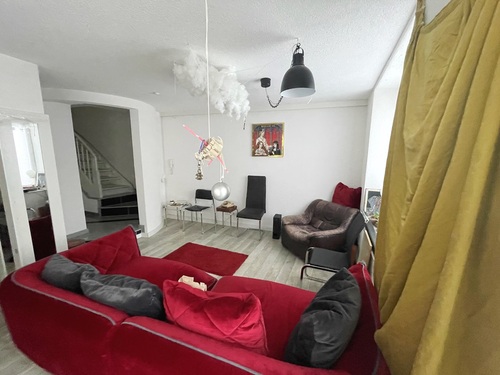 Wohnzimmer - Mehrfamilienhaus, Wohnhaus mit 110,00 m² in Schwäbisch Gmünd zum Kaufen