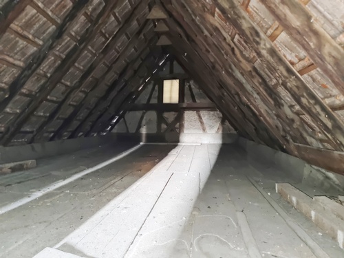 Spitzboden - 