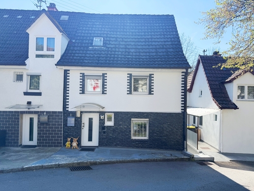Aussenansicht 2 - 3 Zimmer Doppelhaushälfte zum Kaufen in Waiblingen / Neustadt Rems-Murr-Kreis