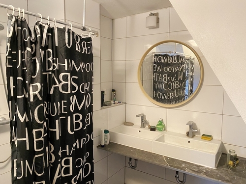 Gemeinschaftsbad Teilansicht - 