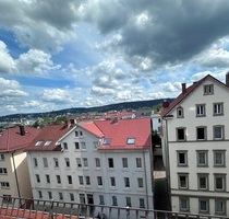 3 Zi.-DG-Wohnung mit Fernsicht in Top Lage von Stuttgart West Nähe Hölderlinplatz