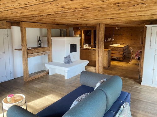 Wohnzimmer EG Teilansicht - 9 Zimmer Mehrfamilienhaus, Wohnhaus in Grünenbach