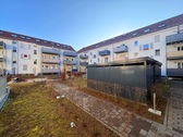Hof mit Speileplatz - 3.5 Zimmerwohnung mit 88,09 m&sup2; in Esslingen am Neckar / Mettingen zum Kaufen