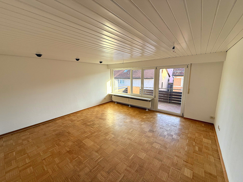 Wohnzimmer - 2 Zimmer 2- Zimmerwohnung zum Kaufen in Waiblingen