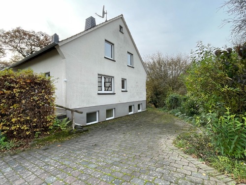 Seitenansicht - 7 Zimmer Einfamilienhaus in Windeck