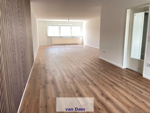 Wohnzimmer - 3 Zimmer Etagenwohnung zur Miete in Siegburg