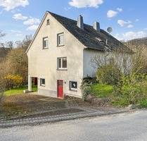 Attraktives Einfamilienhaus in Windeck-Schladern - viel Platz und großes Grundstück
