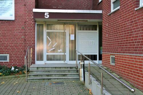 Eingangsbereich I - Etagenwohnung mit 54,00 m&sup2; in Peine zum Kaufen