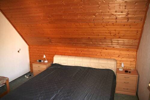Schlafzimmer-002 - 