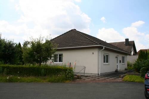 Aussenansicht-001 - 3 Zimmer Einfamilienhaus zum Kaufen in Hessisch Oldendorf