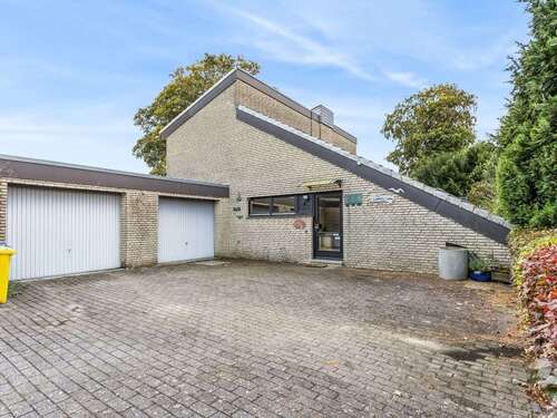 Foto - Haus zum Kaufen in Bremerhaven 185.000,00 € 155 m²