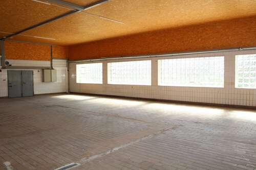 Foto - Halle in Deggendorf 880,00 € 220 m²