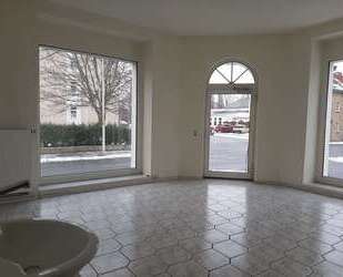 Büro in Zittau 279,00 € 140 m² - 279,00&nbsp;EUR Kaltmiete, ca.&nbsp; 140,00&nbsp;m&sup2; in Zittau (PLZ: 02763)