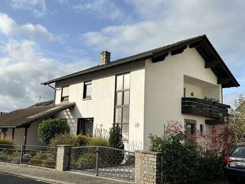 Foto - Haus zum Mieten in Großheubach 1.600,00 € 164 m²