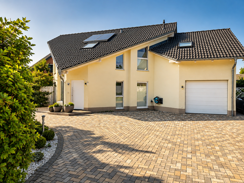 Foto - Haus zum Kaufen in Cottbus 492.000,00 € 183 m²
