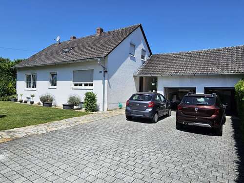 Foto - Haus zum Kaufen in Ernsgaden 399.000,00 € 145.09 m²