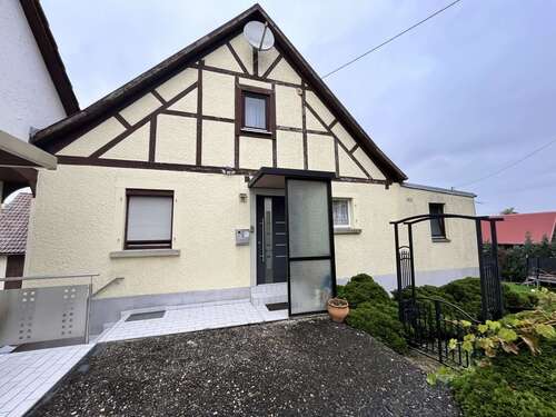 Foto - Haus zum Kaufen in Blaufelden Wiesenbach 280.000,00 € 140 m²