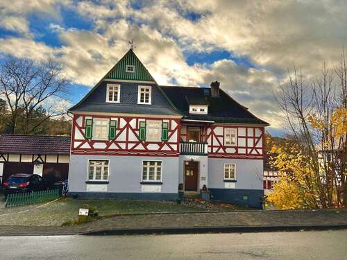 Foto - Haus zum Kaufen in Hatzfeld 240.000,00 € 192.94 m²