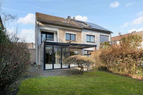 Foto - Haus zum Kaufen in Frechen 460.000,00 € 144 m²