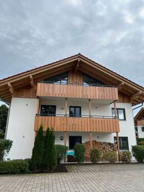Foto - Wohnung zum Mieten in Waakirchen 990,00 € 81 m²