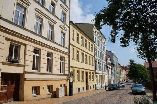 Foto - Wohnung zum Mieten in Schwerin 650,00 € 80.21 m²