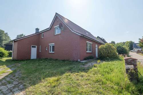 Foto - Haus zum Mieten in Hemmoor 1.100,00 € 120 m²