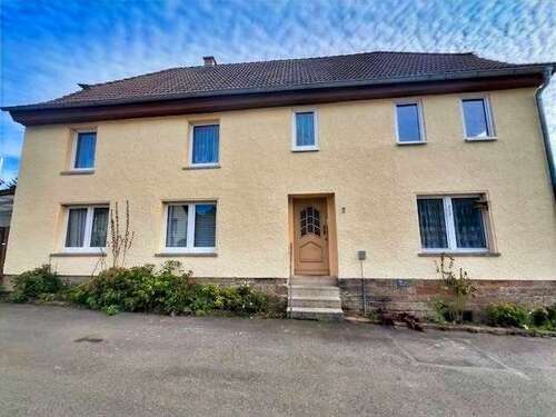 Foto - Haus zum Kaufen in Bad Berka 159.000,00 € 183 m²