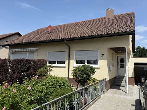 Foto - Haus zum Kaufen in Neckartailfingen 570.000,00 € 133 m²