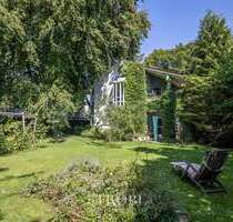 Haus zum Kaufen in Oberhaching 3.280.000,00 € 323.34 m²