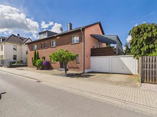 Foto - Haus zum Kaufen in Kreuzau 669.000,00 € 320 m²