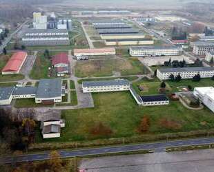 Halle in Stavenhagen OT Basepohl 99.000,00 € 4000 m²