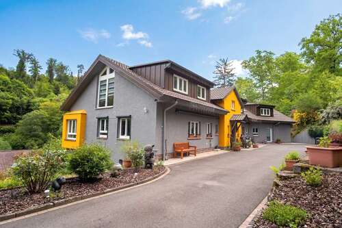 Foto - Haus zum Kaufen in Marxzell 995.000,00 € 449 m²
