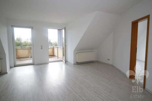 Foto - Wohnung zum Mieten in Hermsdorf 931,00 € 135 m²