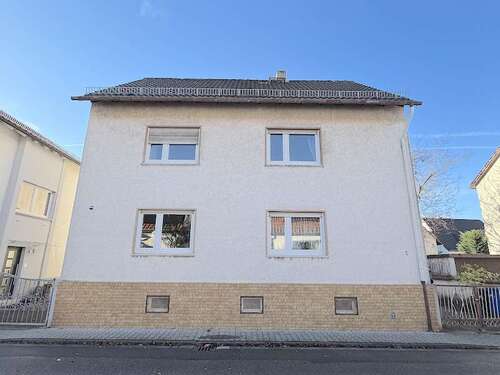 Foto - Haus zum Kaufen in Büttelborn 399.000,00 € 186 m²