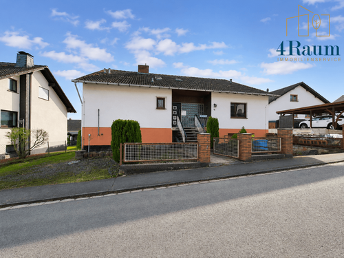 Foto - Haus zum Kaufen in Schreufa 199.000,00 € 183 m²