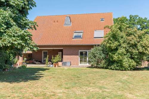 Foto - Haus zum Kaufen in Barsinghausen - OT Nordgoltern 680.000,00 € 278 m²