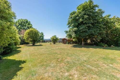 Foto - Haus zum Kaufen in Barsinghausen-Nordgoltern 620.000,00 € 278 m²