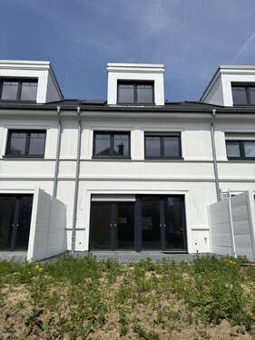 Foto - Haus zum Kaufen in Mönchengladbach 746.100,00 € 141.27 m²